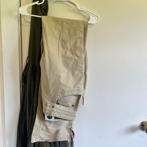 NWT Mens Mountain Khaki Pants